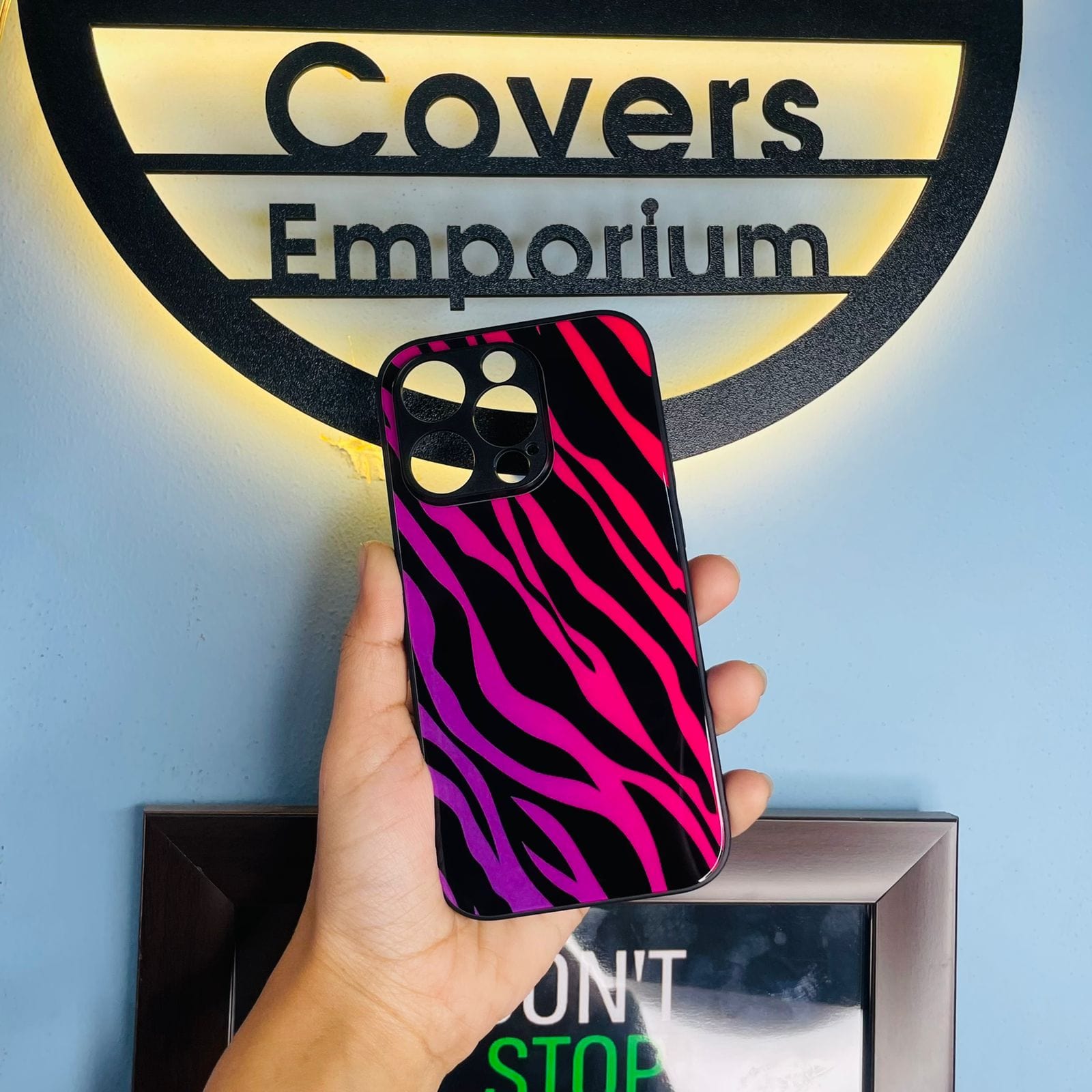 Zebra esthetic case